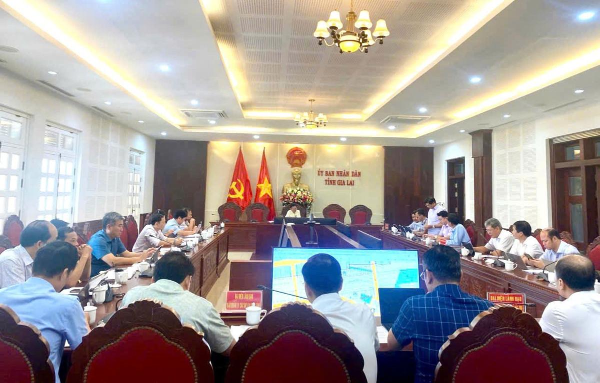 UBND tỉnh Gia Lai họp bàn giải quyết tồn tại, vướng mắc dự án KDC Nguyễn Văn Linh. hop.jpg